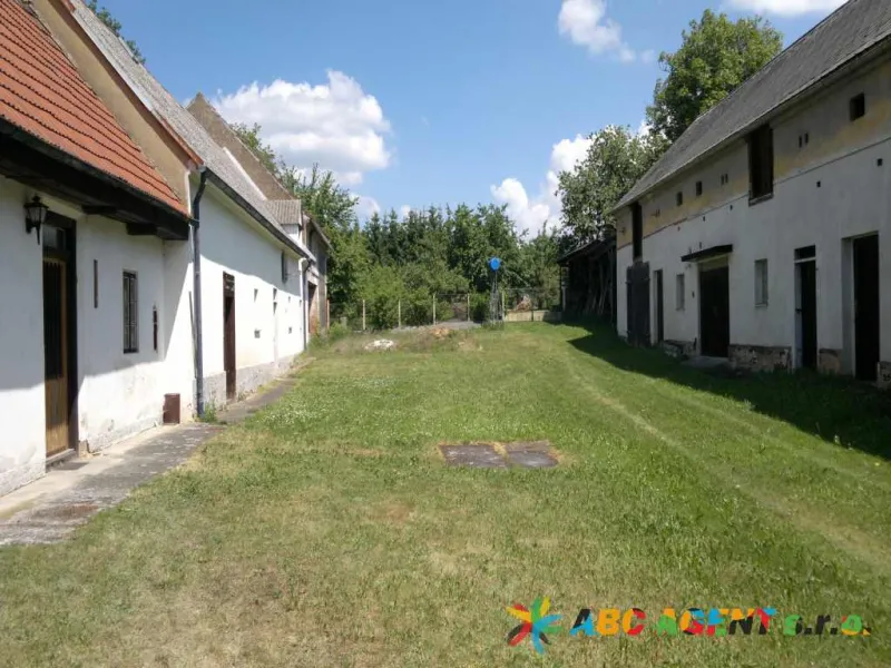 Pohled na budovy a pozemek, Pernarec 61, Plzensko, 2+1, Chalupa