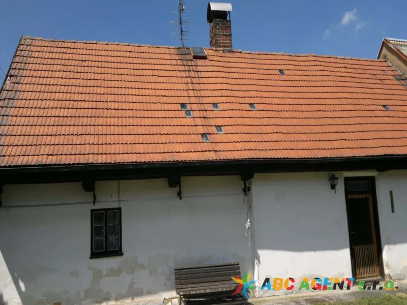 Pohled na hlavni budovu, Pernarec 61, Plzensko, 2+1, Chalupa