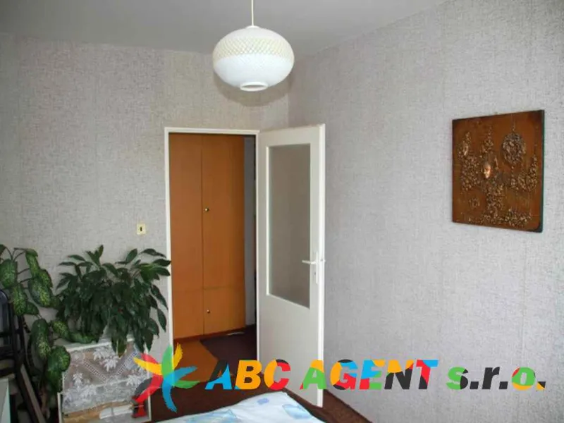 Pokoj, Byt 4+1, Družstevní, 88m2, Praha 11, Chodov