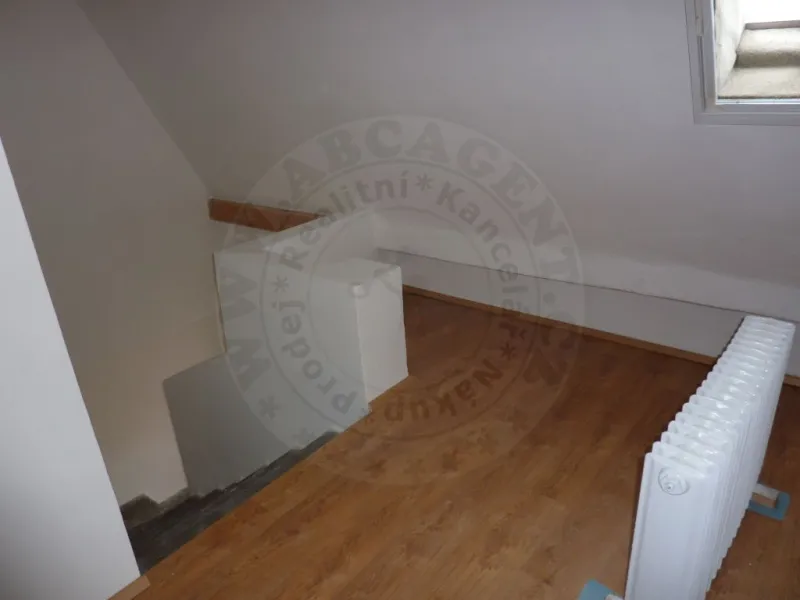 Schodiště do 1. patra, rodinný dům 4+1,Kyšice
