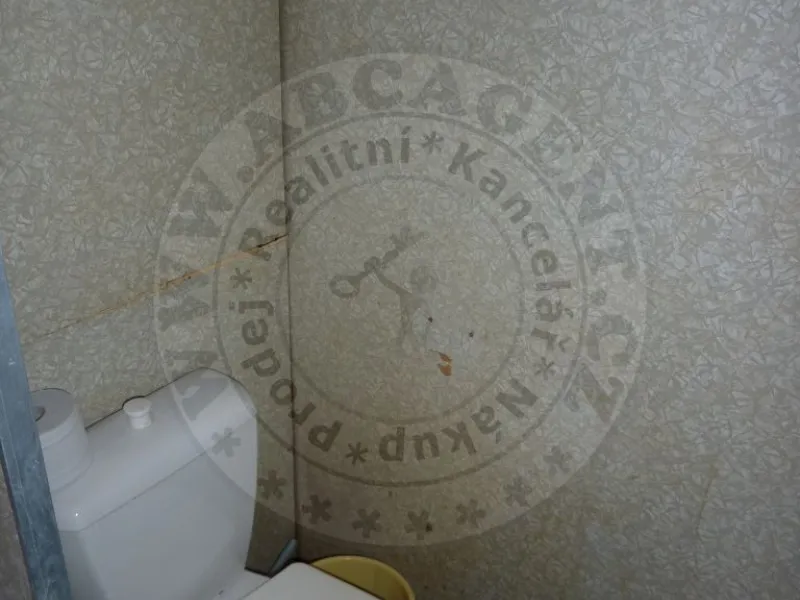 WC v garsoniéře Plzeň  Lobzy